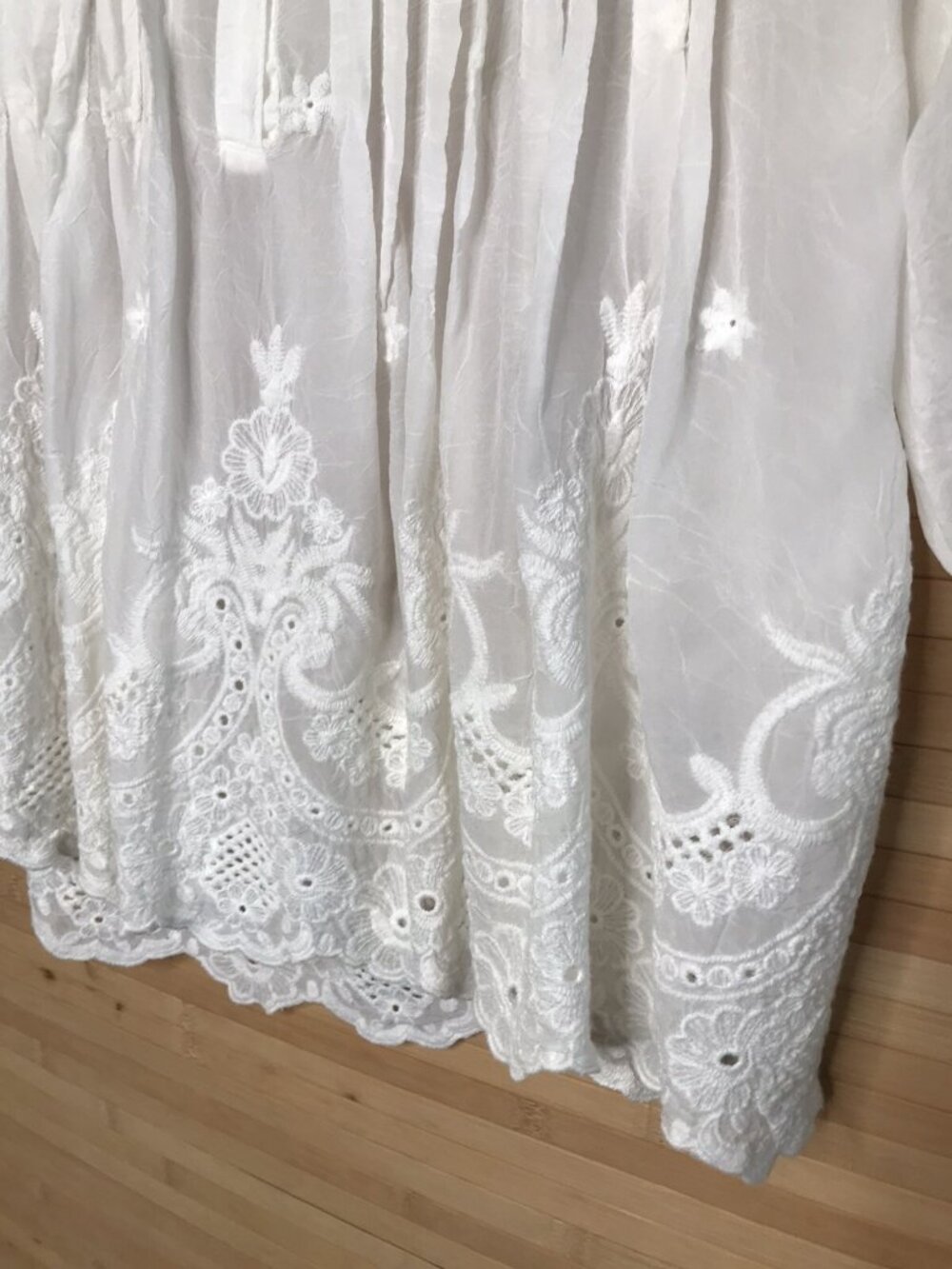 Johnny Was Boho Tunic Top Blouse White Lace Pintuck Eyelet Detail Cotton  XS - Picture 6 of 7
